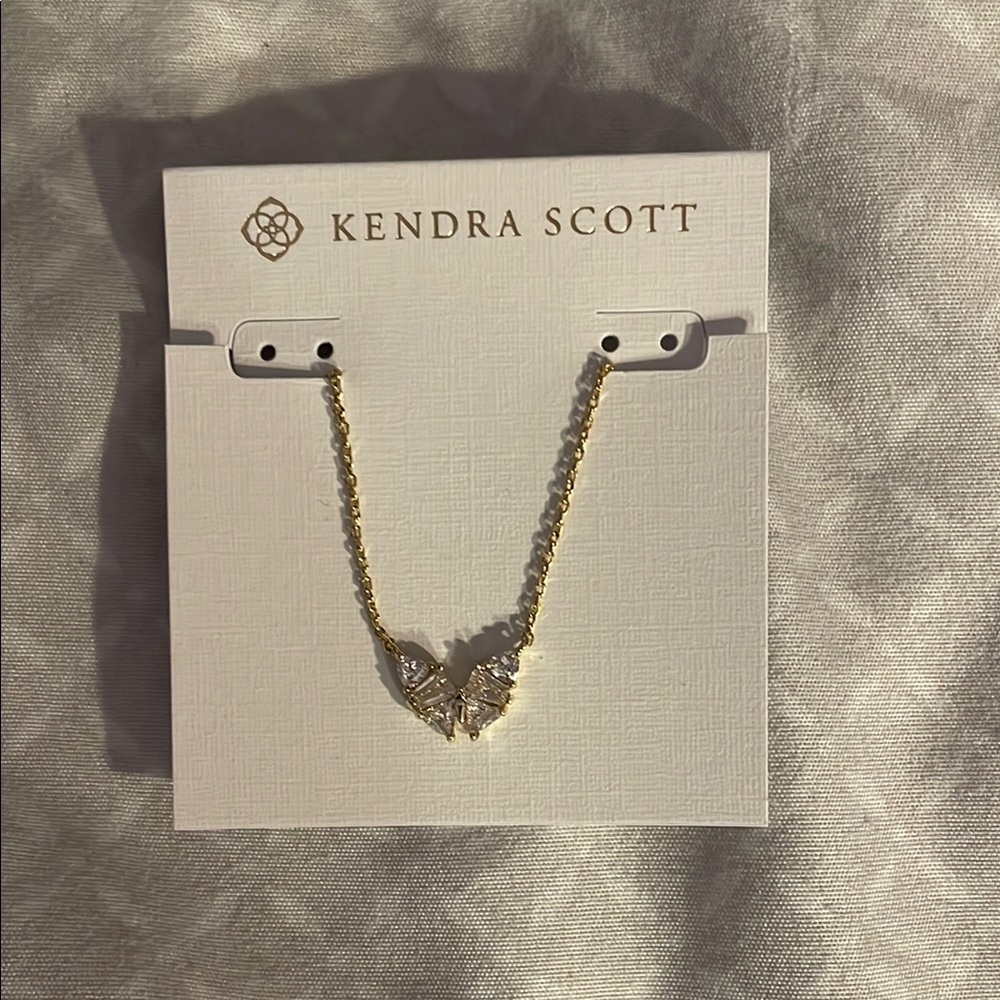 kendra scott blair gold butterfly small short pendant necklace - Picture 2 of 3